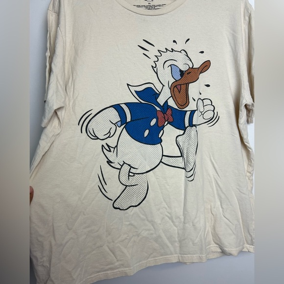 Disney Donald Duck Size 2X Beige tan Graphic T-Shirt Novelty Print Comfortable - Picture 9 of 10